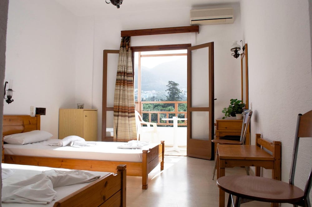 Velissarios Hotel 5/37