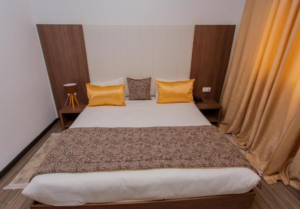 Hotel Royal Elisa 15/48