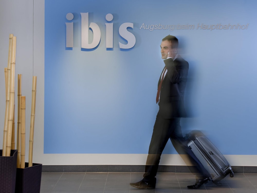 Ibis Augsburg Hauptbahnhof 44/45