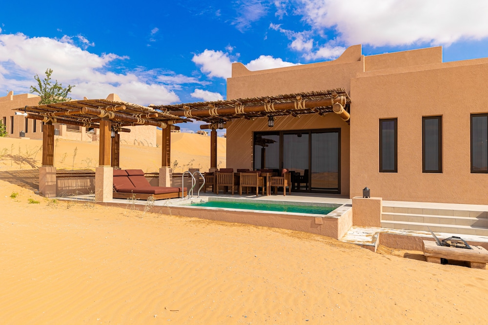Bab Al Nojoum Bateen Liwa 47/60