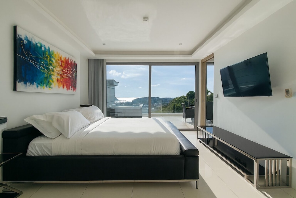 2 Bedrooms, Dream, Luxury, Villa, King and Queen Bed, Sea View, Hot Tub