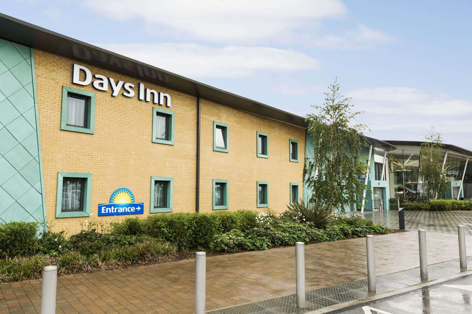 Ramada by Wyndham Cobham 5/47