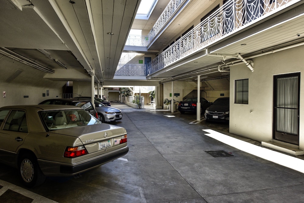 City Center Inn and Suites 43/65