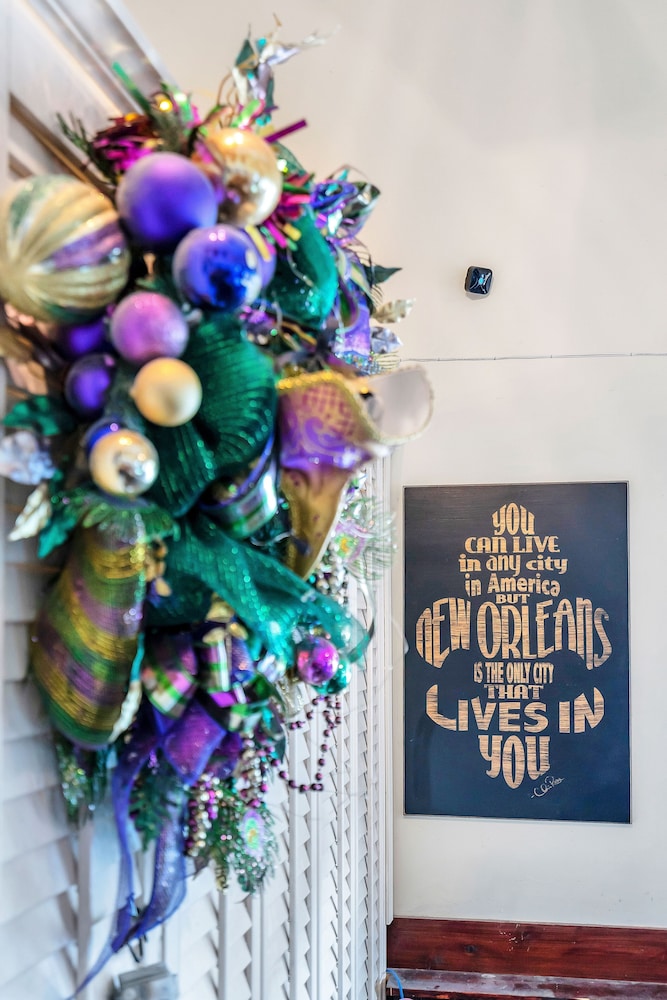 Historic Mardi Gras Inn 12/50