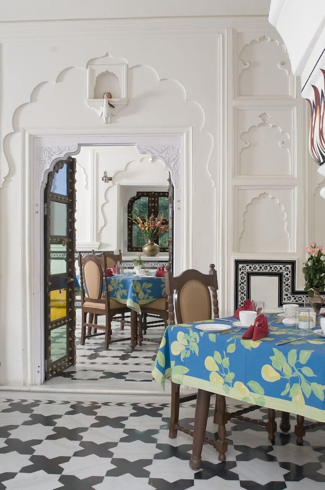Hotel Saba Haveli 35/50