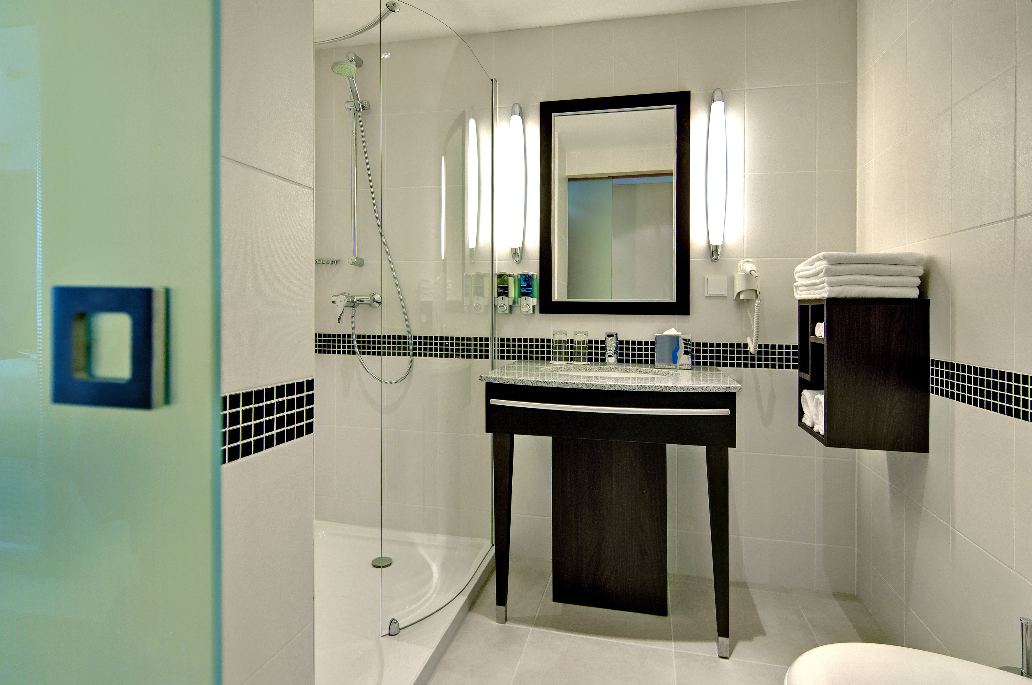 غرفة بسرير مزدوج بشرفة، Hampton by Hilton Berlin City West 5/5