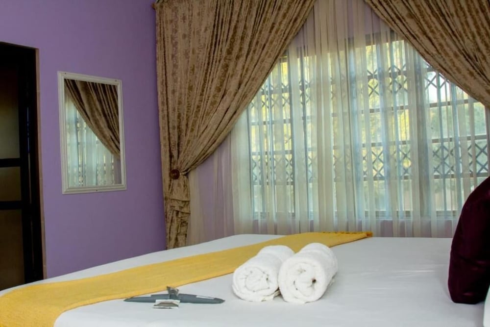 Vakhusi Bed and Breakfast 32/47