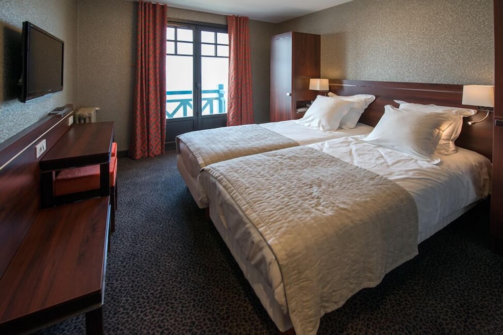 Logis Hotel Les Ambassadeurs 18/42