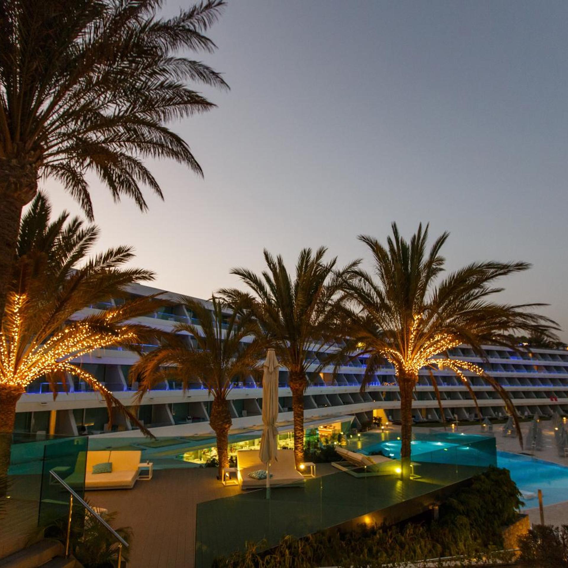 Santa Monica Suites 48/53
