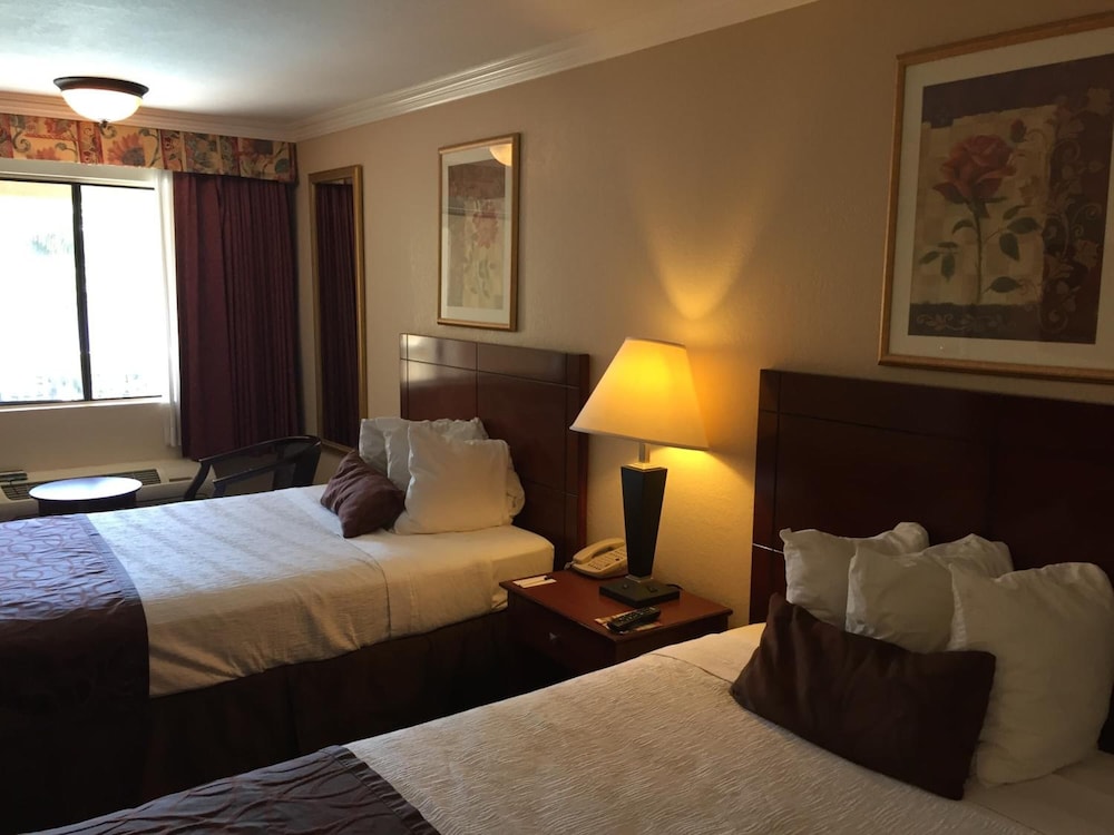 Chula Vista Inn 34/61