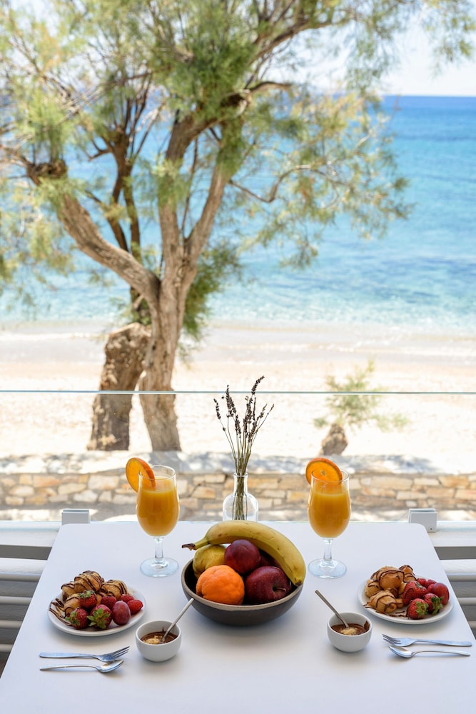 Blue Waves Suites & Apartments - To Kyma 37/49