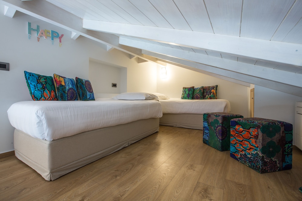 Anthemion Suites And Villas 15/50