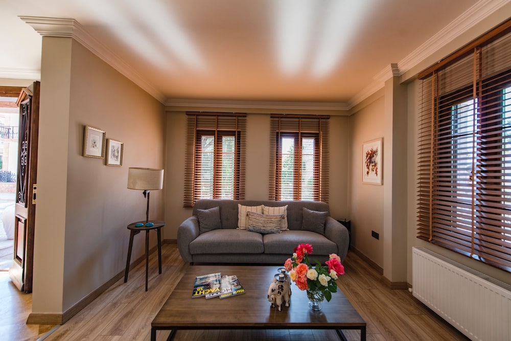 Elia Hotel 27/50