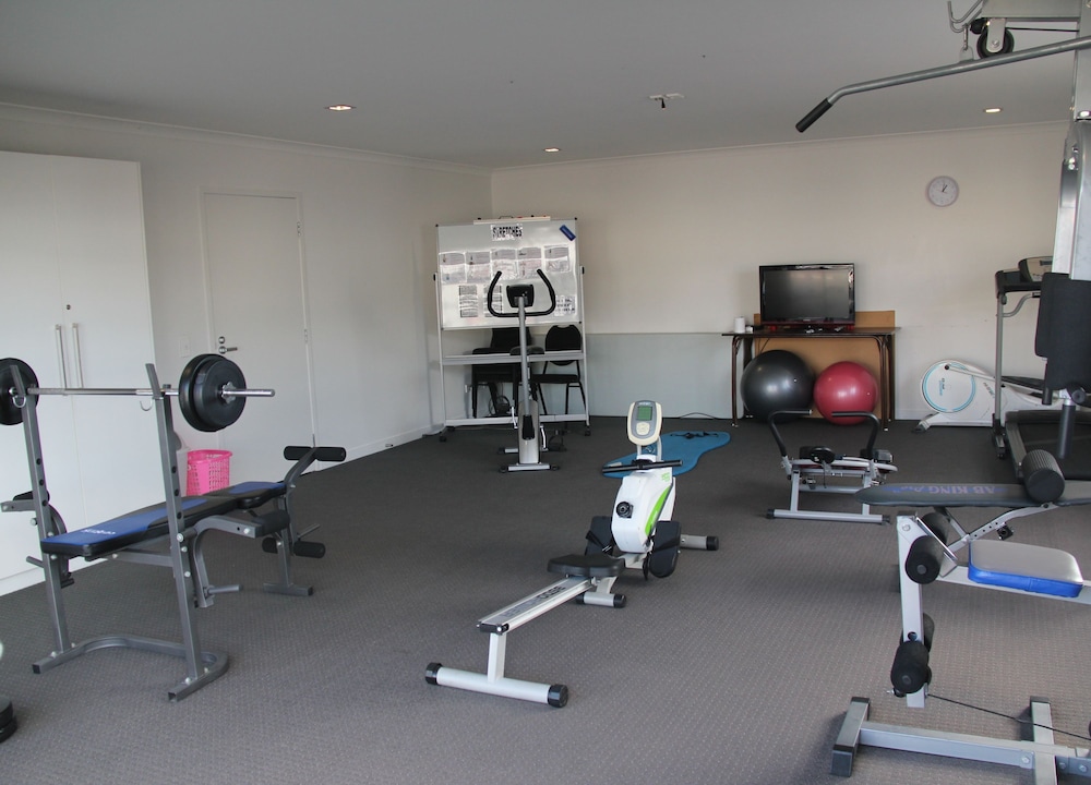 Pukekura Motor Lodge 32/38