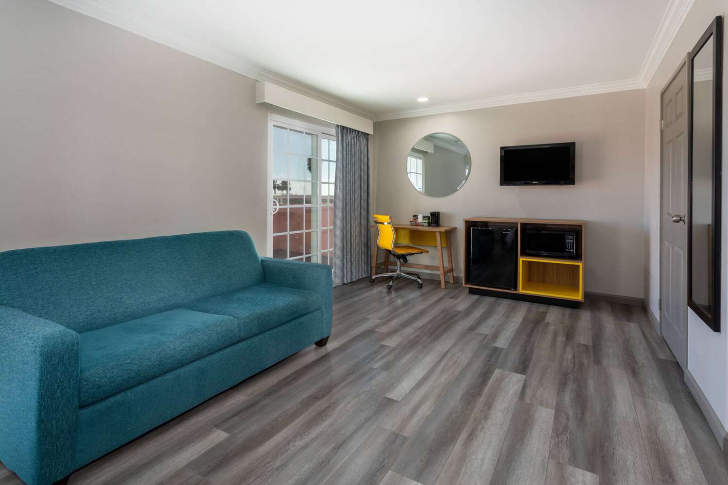Days Inn by Wyndham Santa Monica 39/45