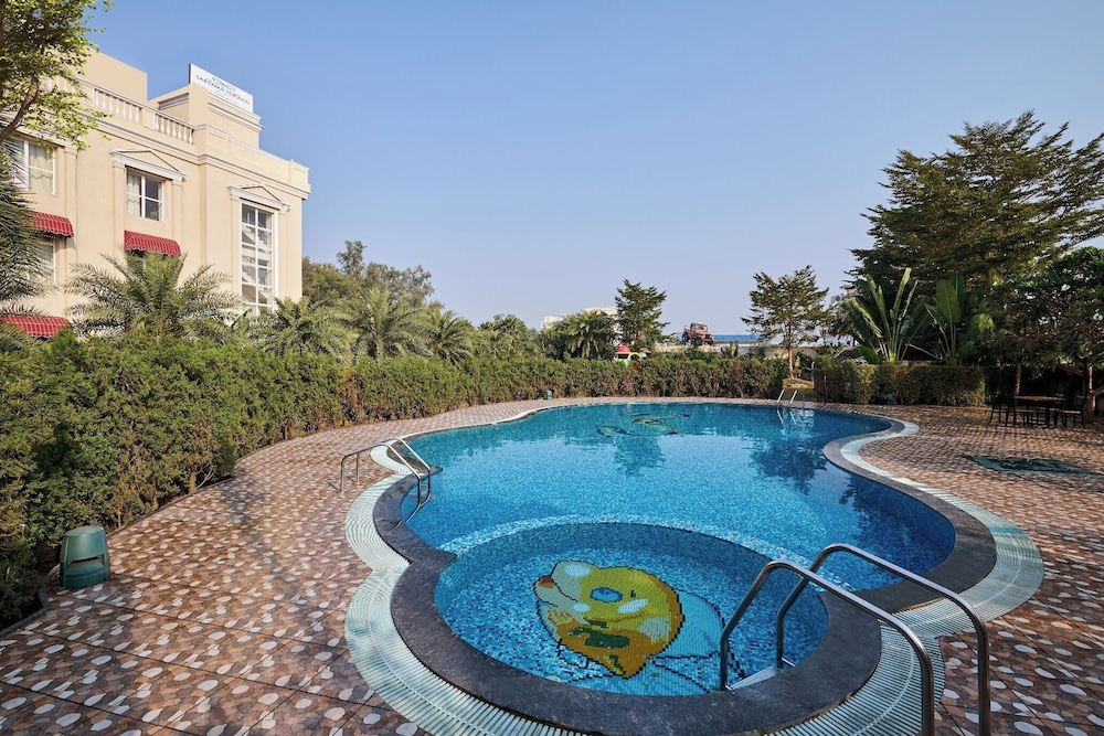 Royal Kingdom Resort 38/42