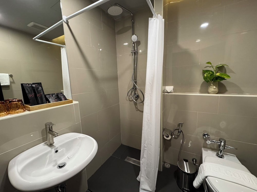 Hotel Manhattan Bangkok 47/50