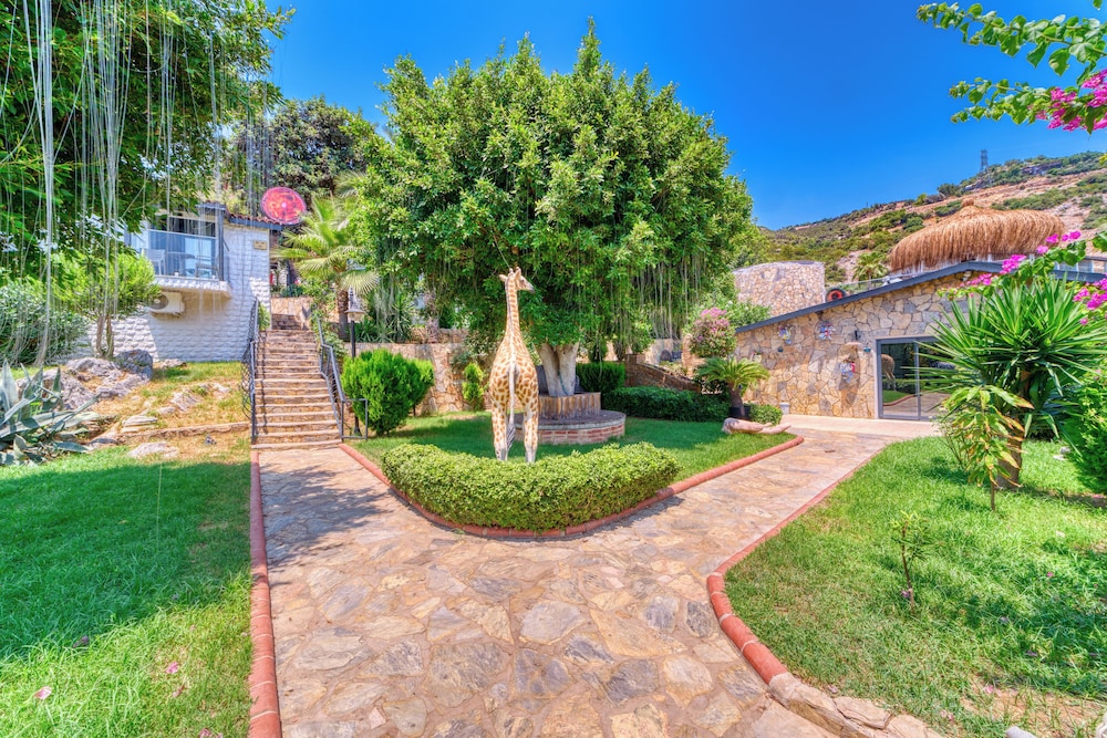 La Finca Hotel 57/63