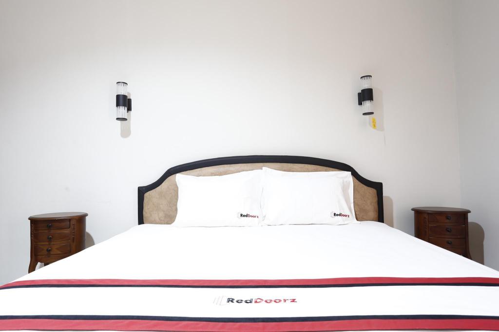 Reddoorz Near Adisucipto Airport 2 21/36