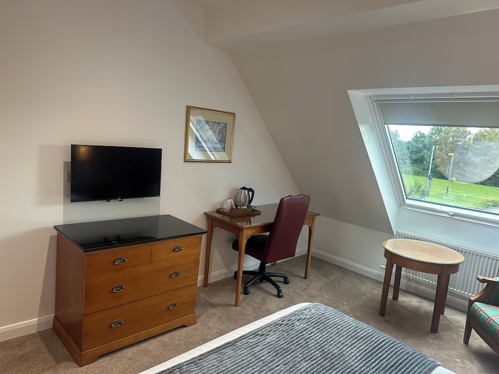 DeSalis Hotel London Stansted 14/20
