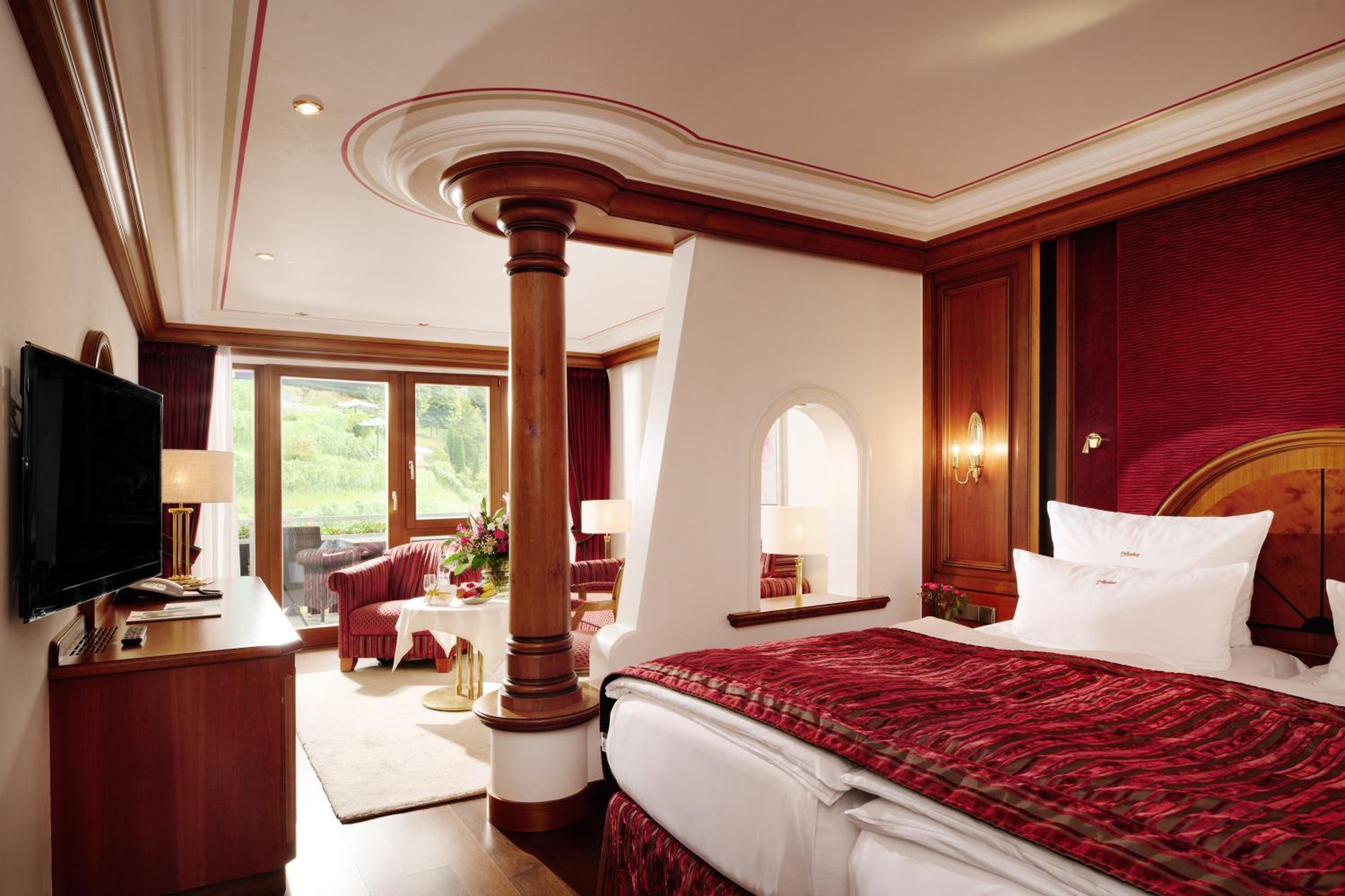 Junior Suite, King Bed, Vineyard View