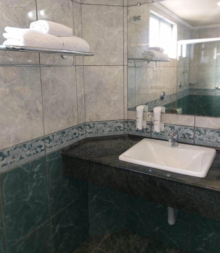 Astron Suites Sao Jose dos Pinhais 51/54