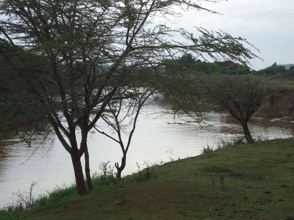 Mara River Lodge 45/50