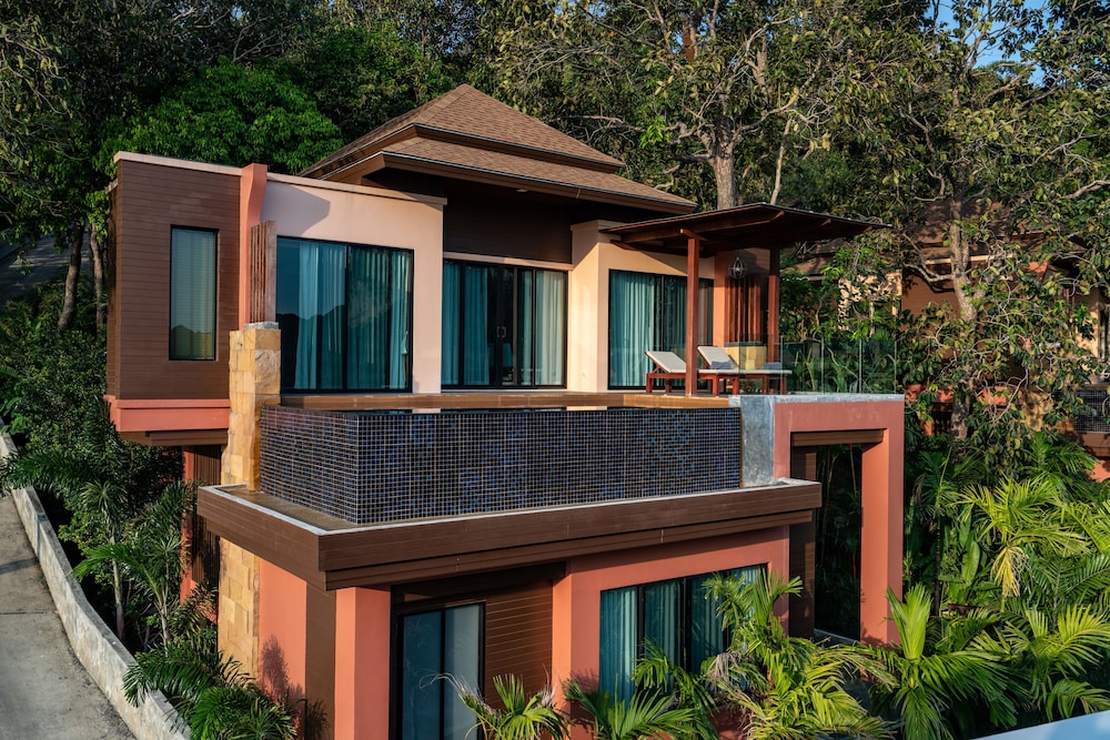 Avani Ao Nang Cliff Krabi Resort in KRABI