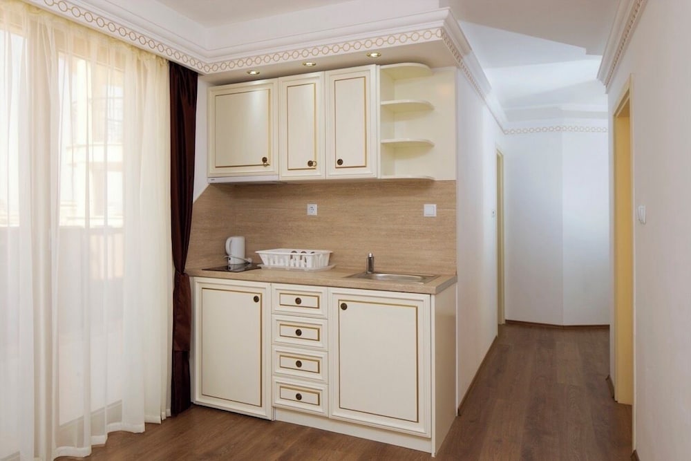 Golden Rainbow Vip Residence 16/71