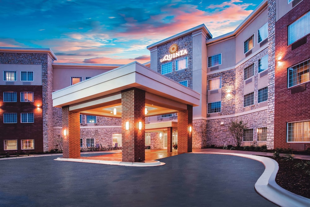 La Quinta Inn & Suites by Wyndham St. Paul-Woodbury 2/46