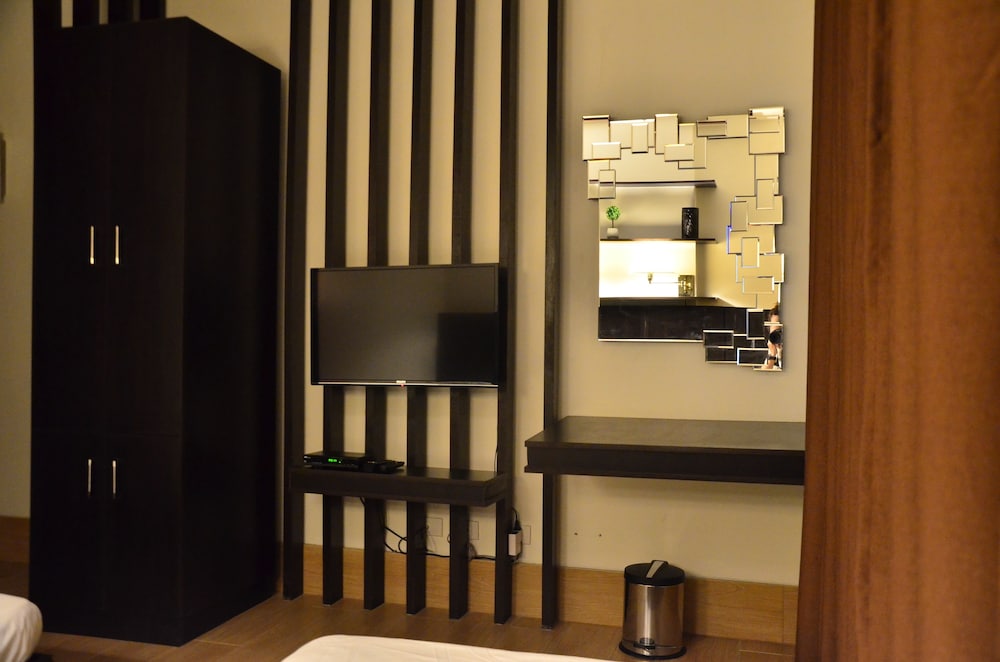 Oriental Zen Suites 30/50