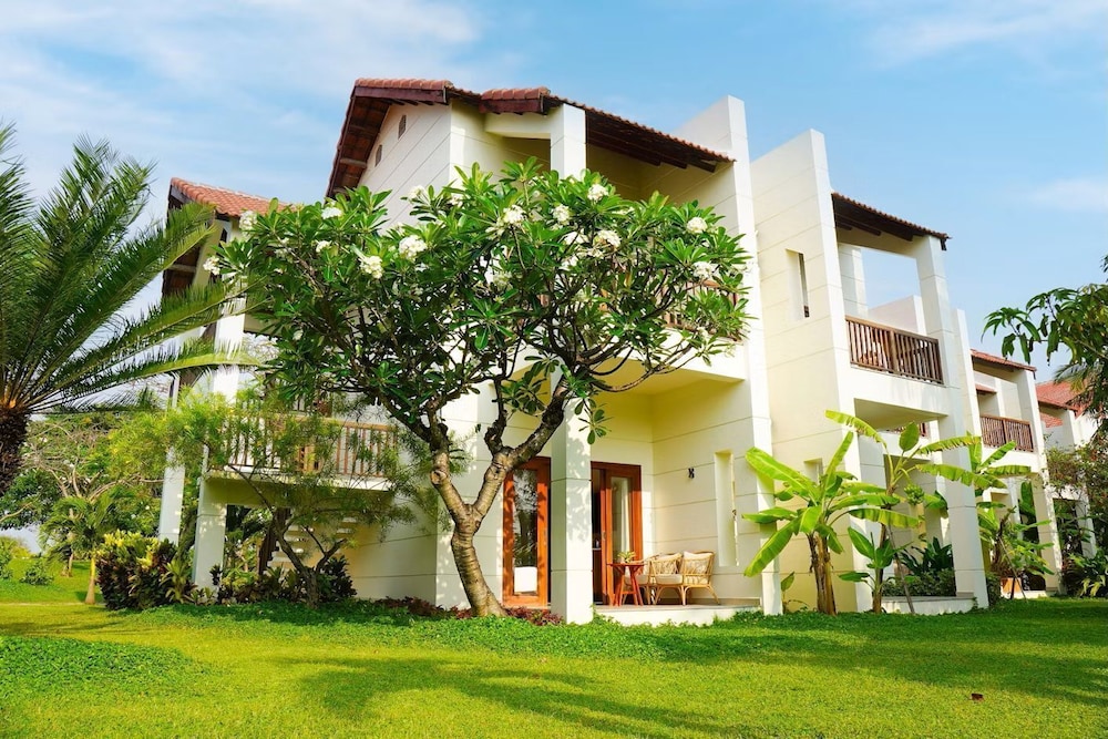 Pax Ana Doc Let Resort and Spa in NINH HOA