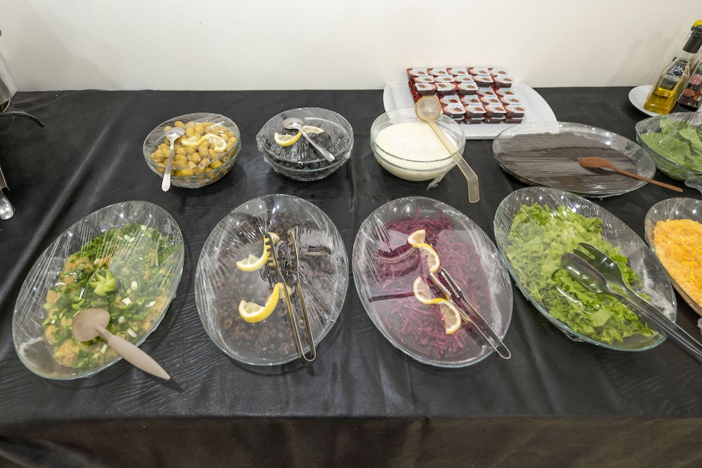 TUGRA HOTEL 36/65