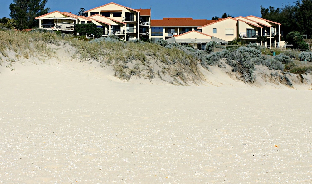 Scarborough & Absolutely Beachfront 30/36