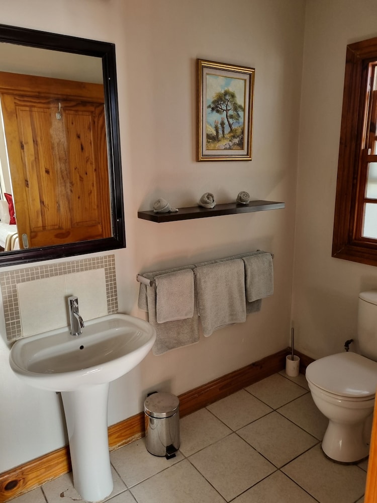 Standard, Triple, 3 Beds, Ashanti Guest House Gardens Hostel 10/10