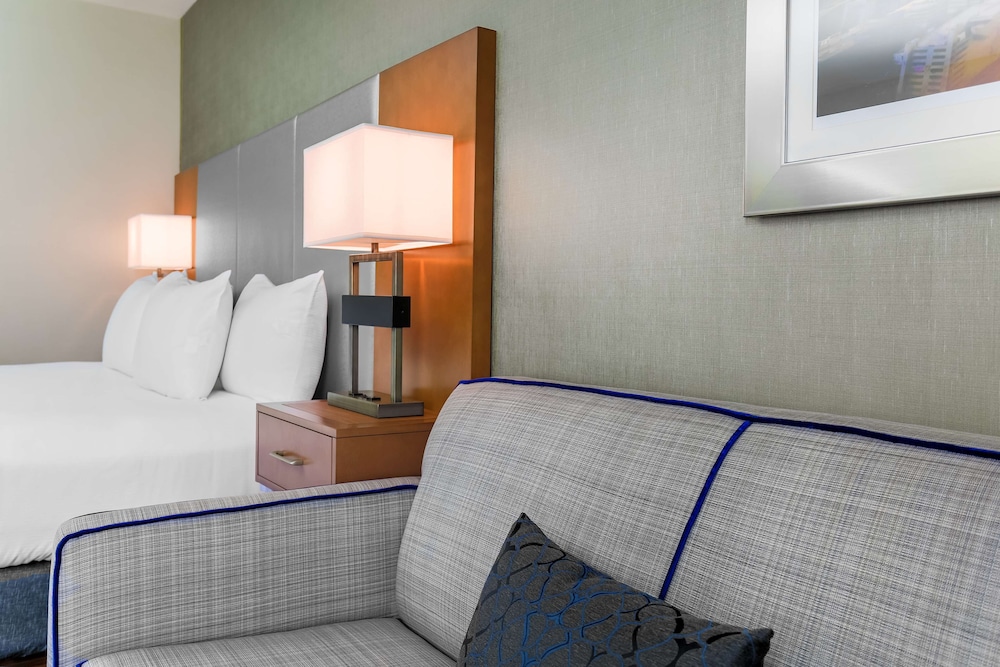 Doubletree By Hilton Hotel Atlanta Airport 14/49