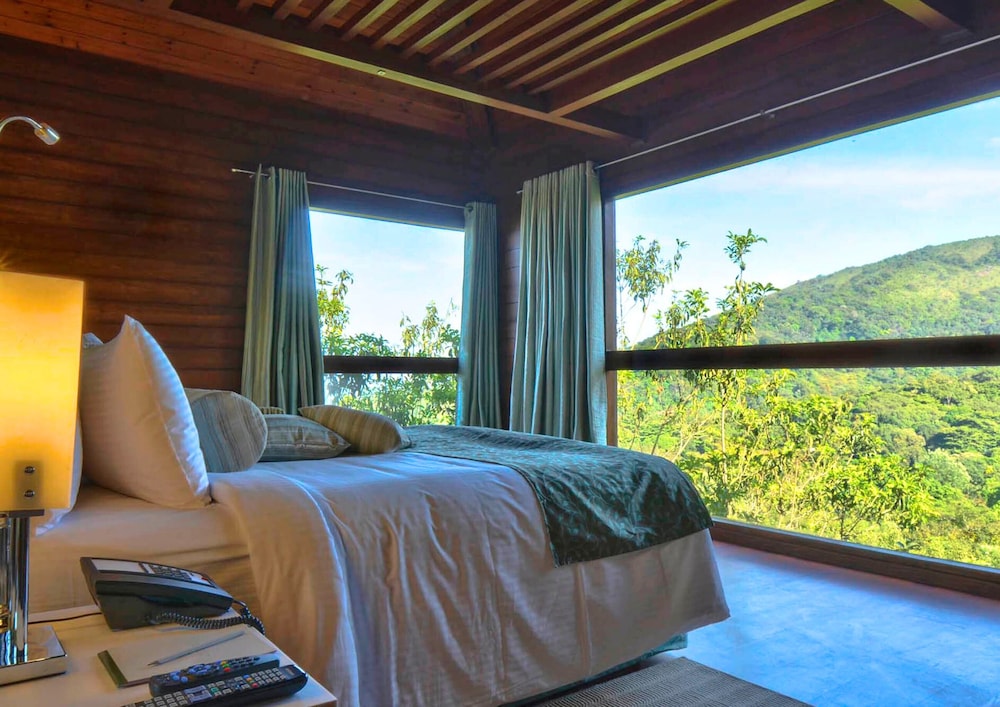 The Tamara Coorg 13/49