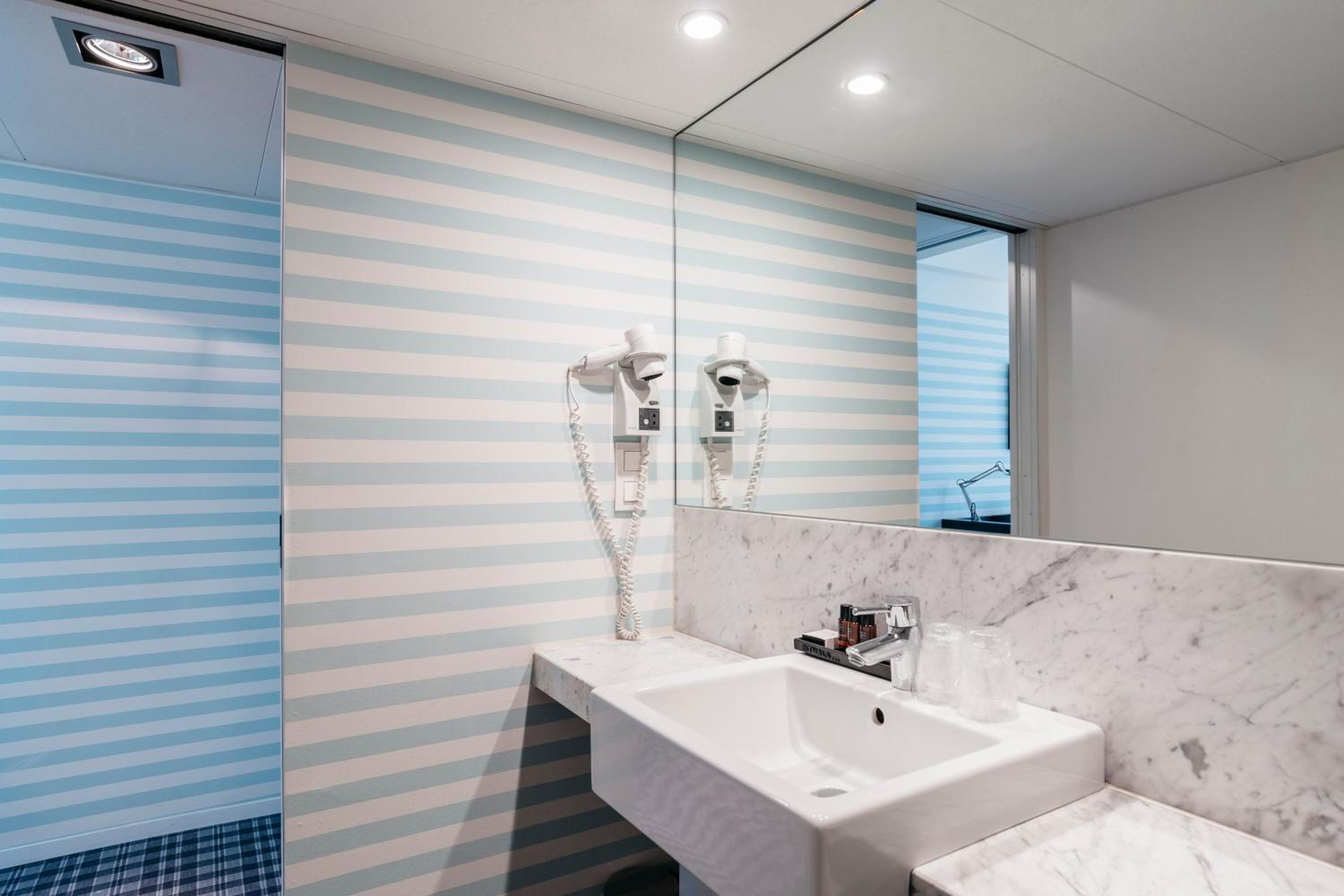 غرفة ثلاثية بسرير فردي، Leopold Hotel Ostend 9/10