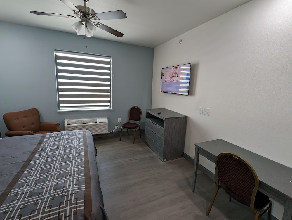 Texas Bungalows Hotel and Hotel Que at i35 Austin Pflugerville 31/43