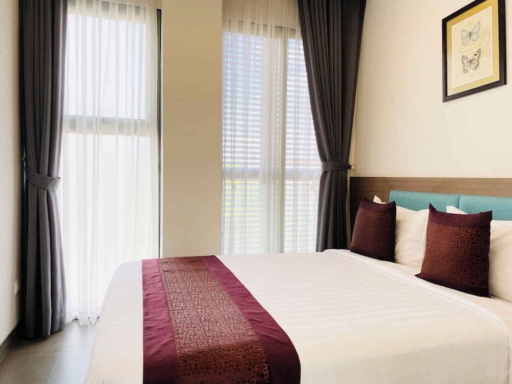 Glenwood Suites 13/49