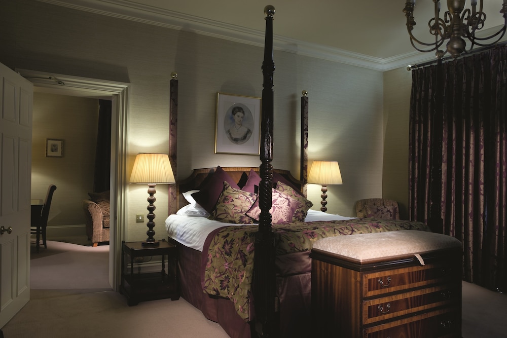 Audleys Wood Hotel 9/50