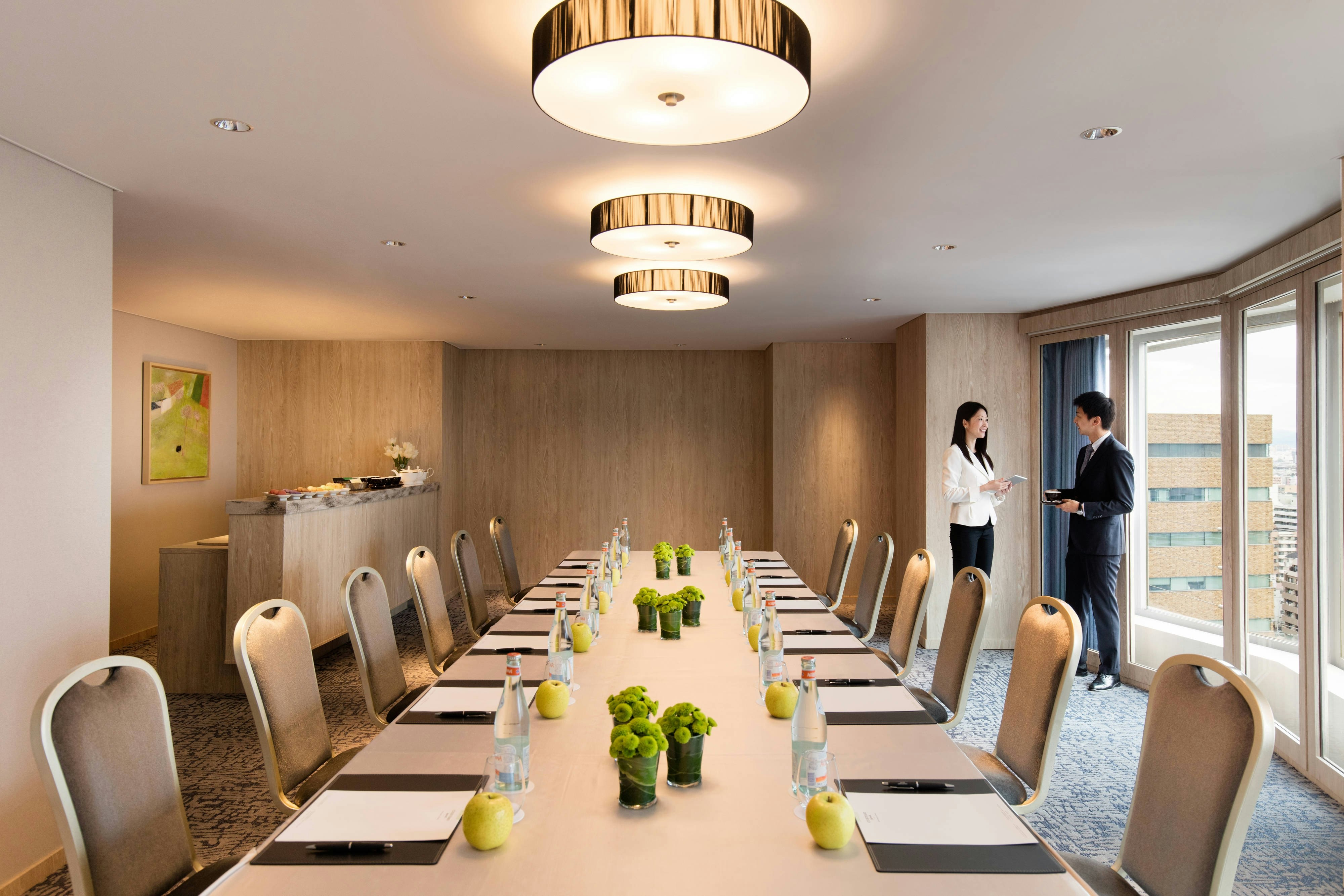 Courtyard By Marriott Shin Osaka Station 47/51