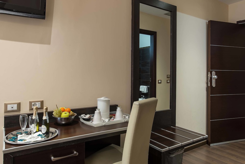 Catone District Hotel 58/60
