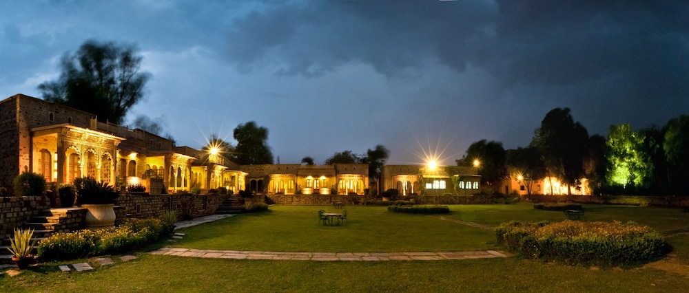 Neemrana's - Deo Bagh 38/48