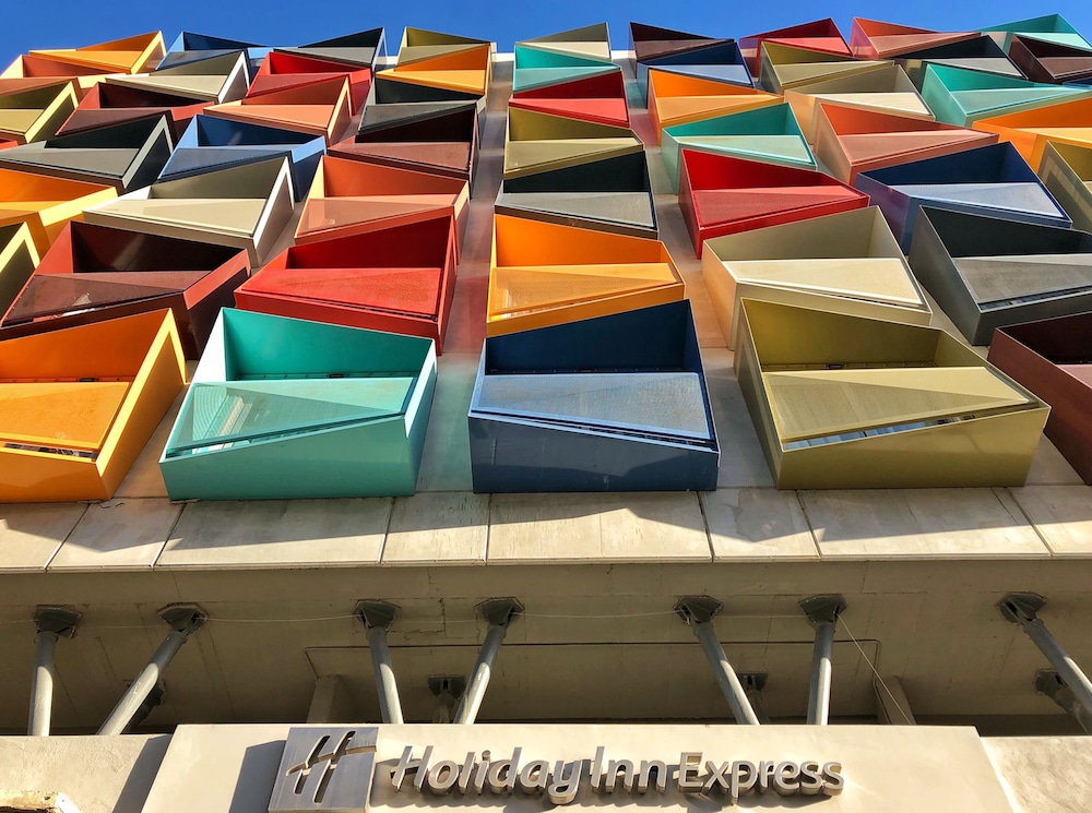 HOLIDAY INN EXPRESS MALTA 2/68