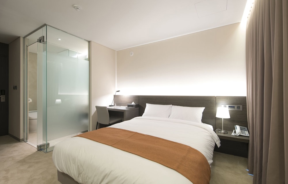 Grandmer Hotel Jeju 37/67
