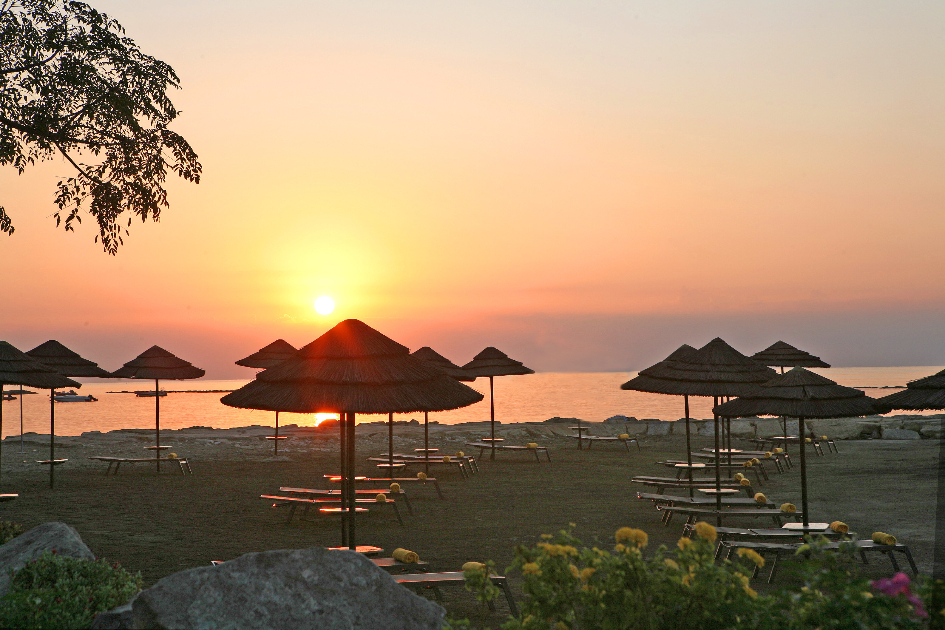 Crowne Plaza Limassol 73/75