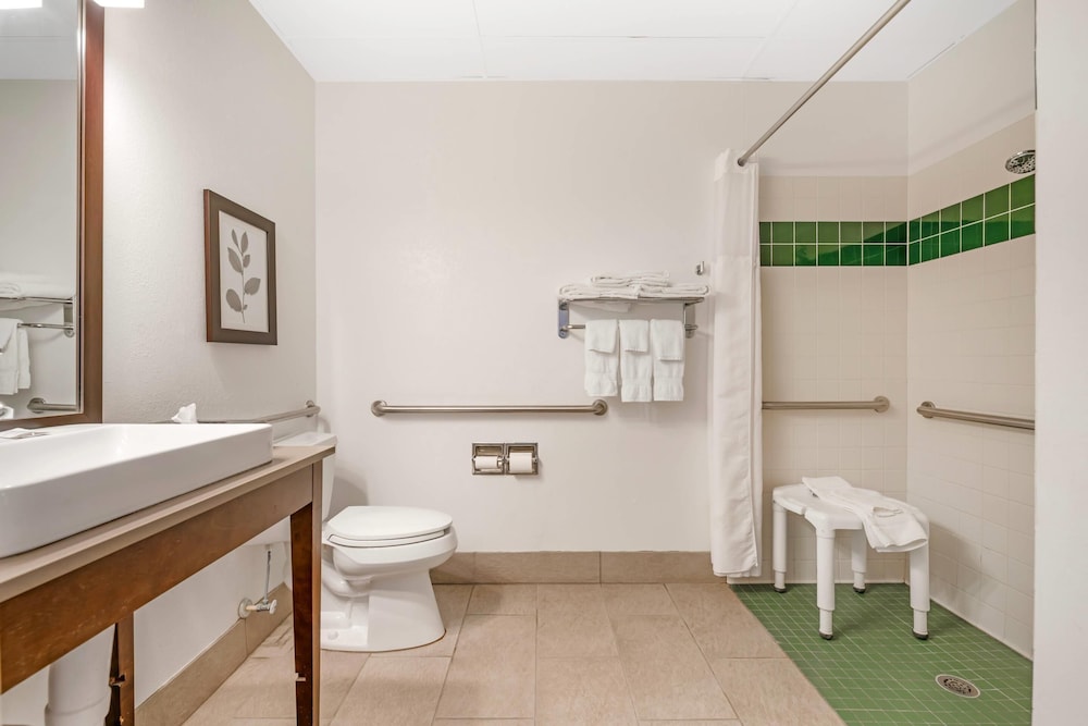 Country Inn Suites By Radisson West Bend Wi 56/58