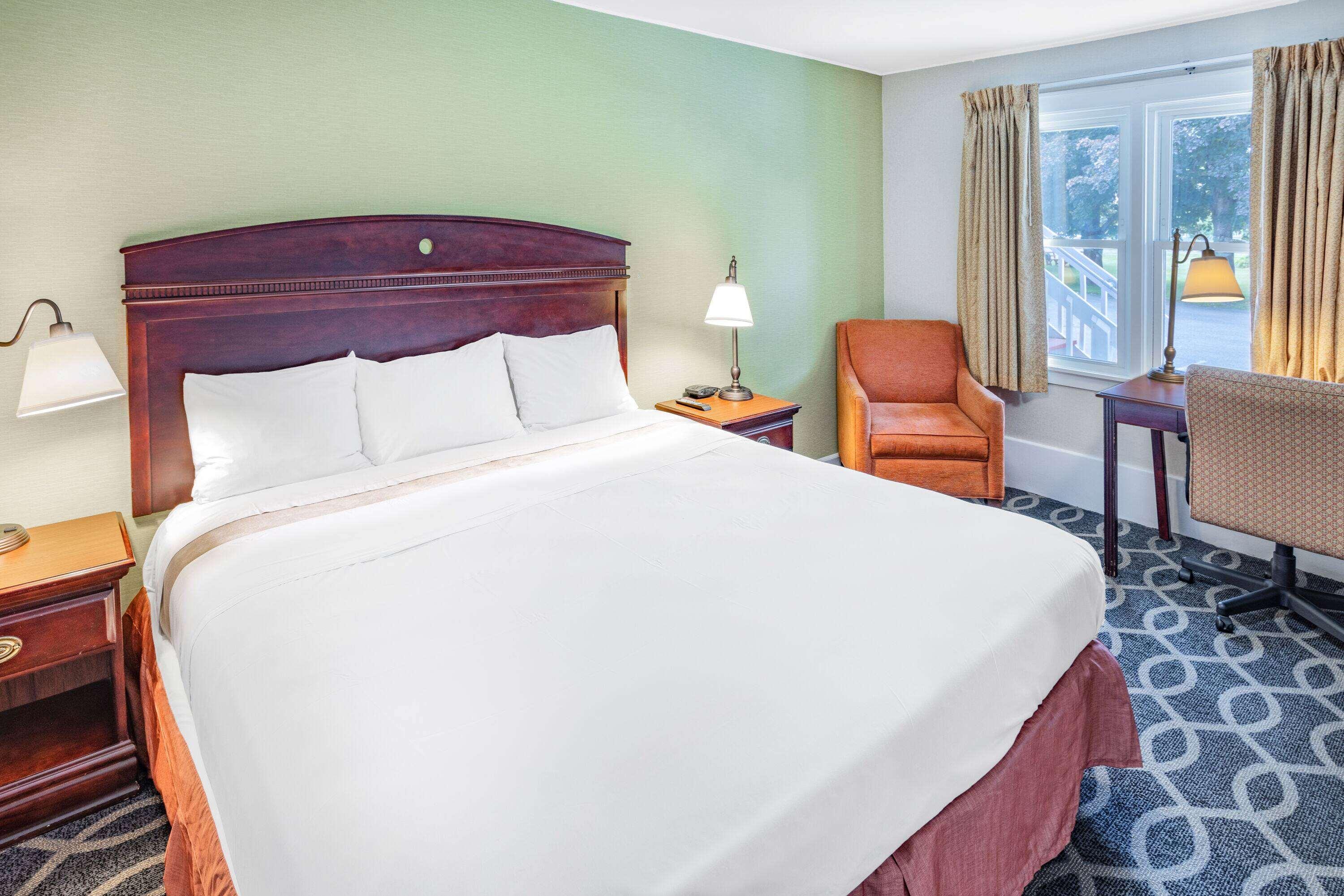 Room, King Bed