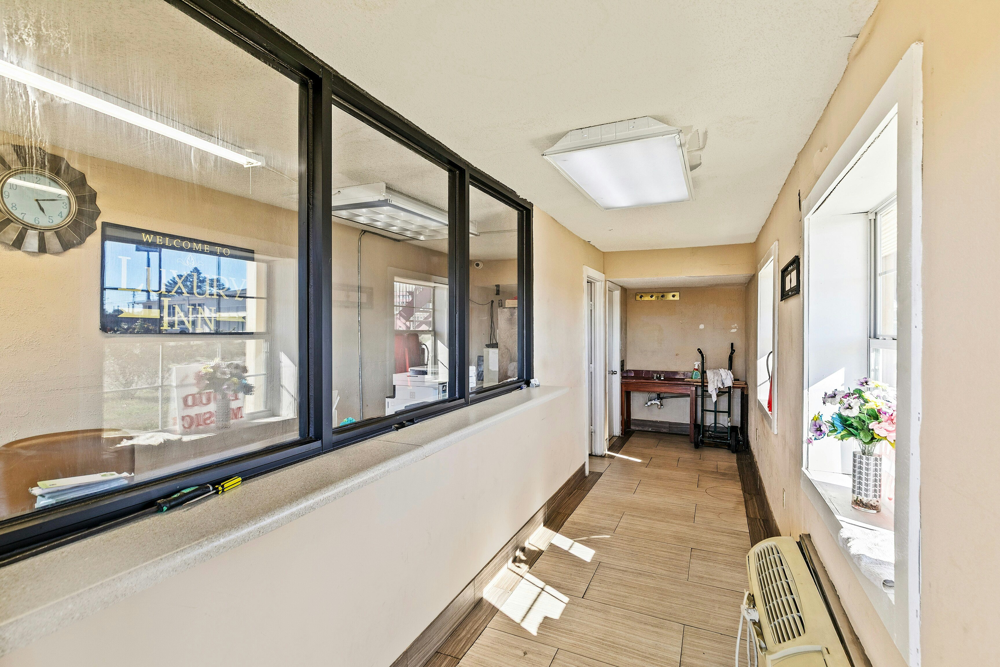 Luxury Inn By Hotel O Hattiesburg, MS 34/50